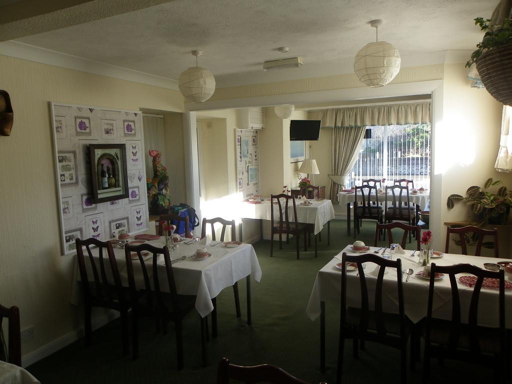 Monravon Guest House Холихед Экстерьер фото