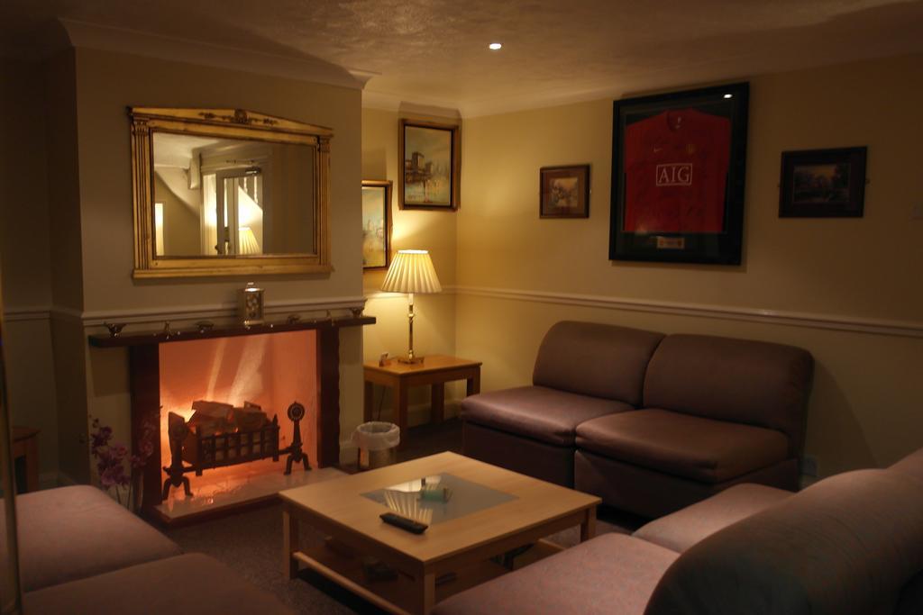 Monravon Guest House Холихед Экстерьер фото