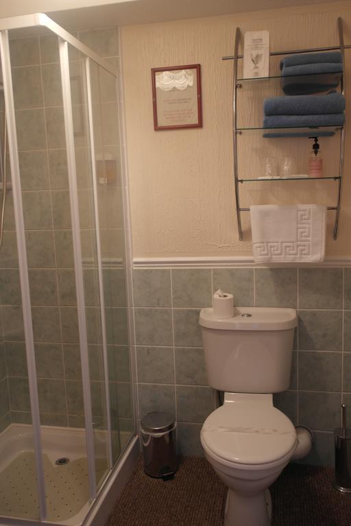 Monravon Guest House Холихед Экстерьер фото