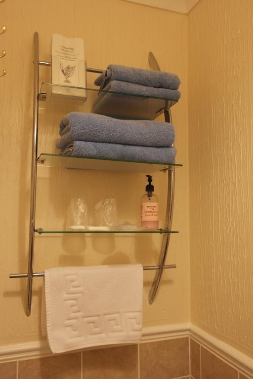 Monravon Guest House Холихед Экстерьер фото
